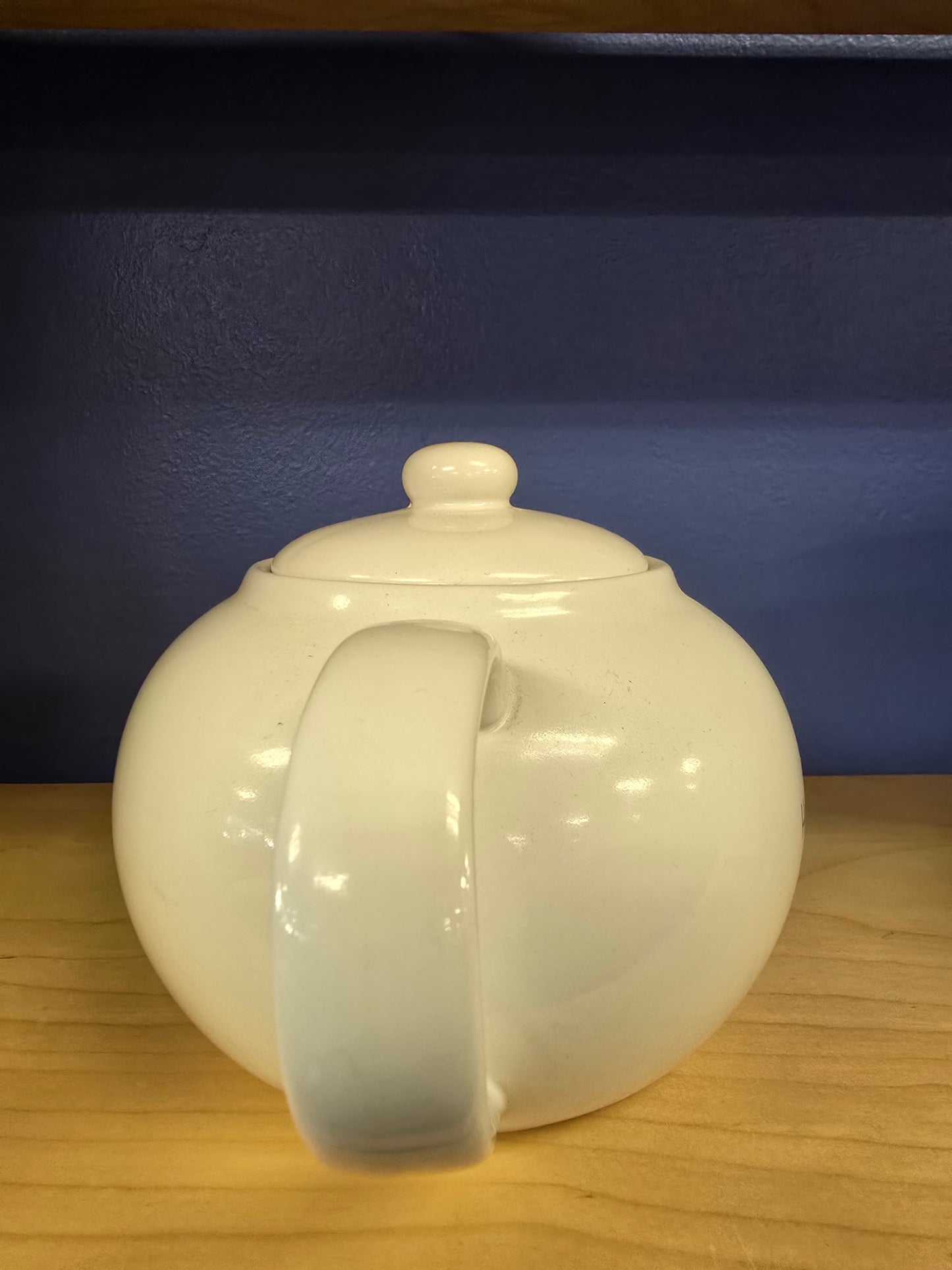 Home Sweet Home Stoneware Teapot – Microwave & Dishwasher Safe