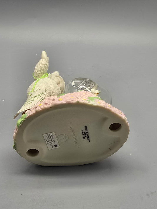 Department 56 Bunny Bunnies Figurine – Bunny with Heart-Shaped Snow Globe