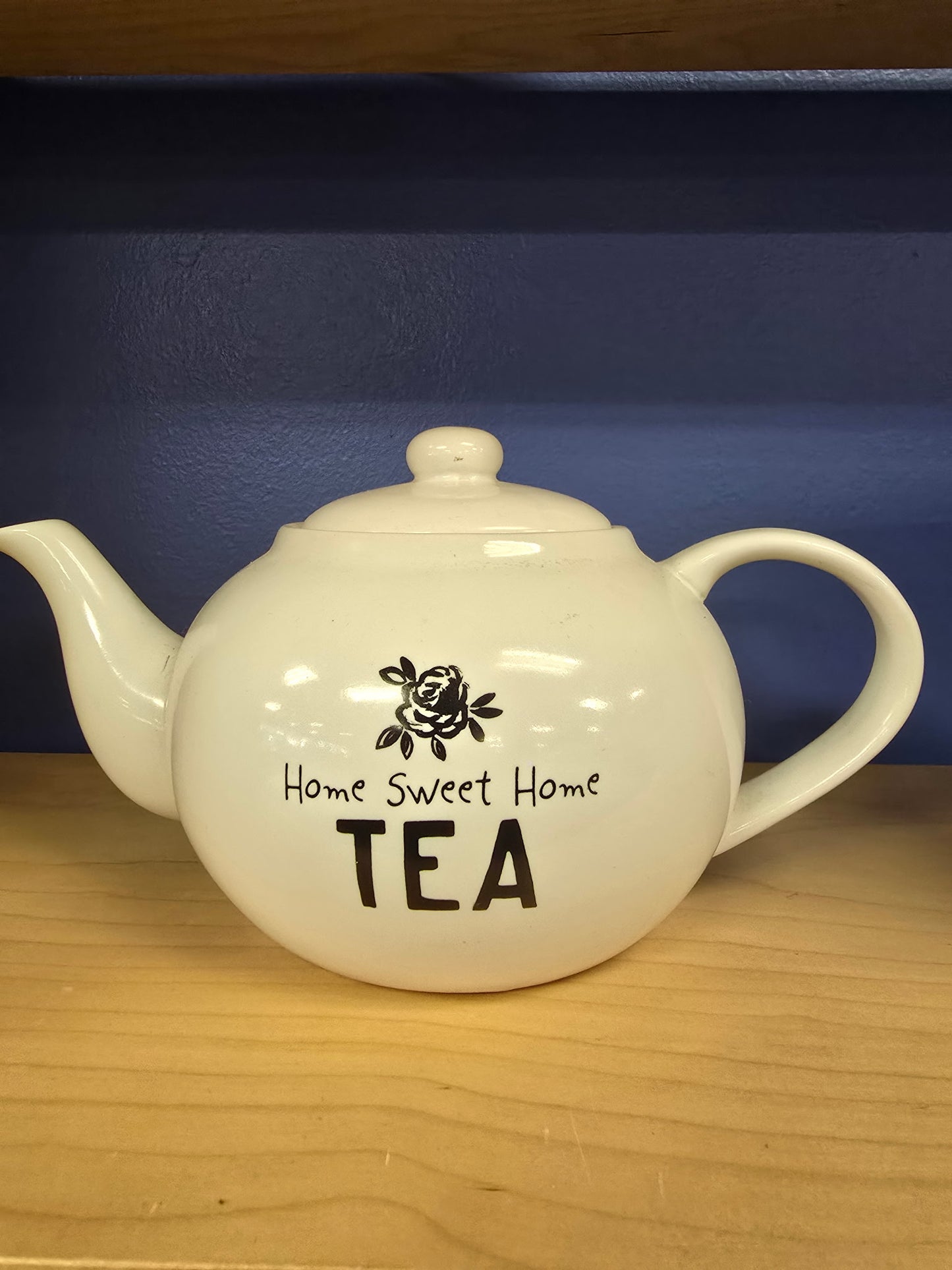 Home Sweet Home Stoneware Teapot – Microwave & Dishwasher Safe